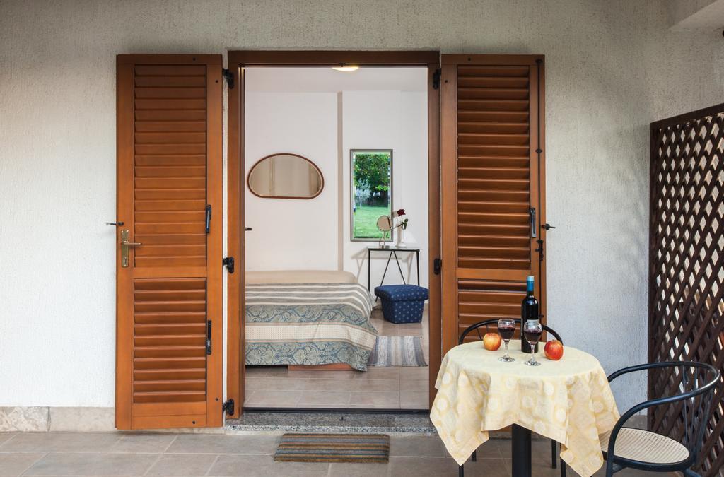 B&B Moderno Fazana Room photo